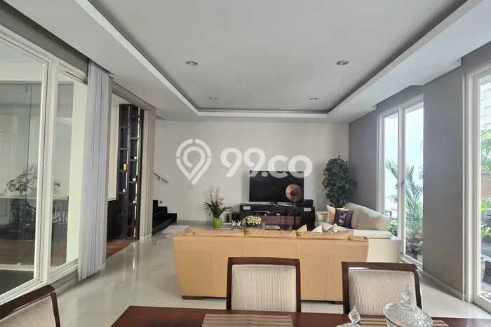 Rumah Disewakan Surabaya LT 288m2 LB 330m2 Area Citraland Rumah Disewakan Surabaya LT 288m2 LB 330m2 Area Citraland