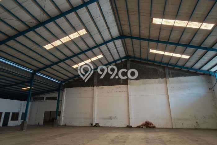 Unit Gudang Disewakan di Mojokerto di Area Ramai & Strategis Unit Gudang Disewakan di Mojokerto di Area Ramai & Strategis