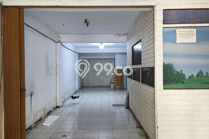 Ruko Strategis di Penjaringan, Luas 228m2m², Jalan Utama, Area Bisnis Aktif Ruko Strategis di Penjaringan, Luas 228m2m², Jalan Utama, Area Bisnis Aktif