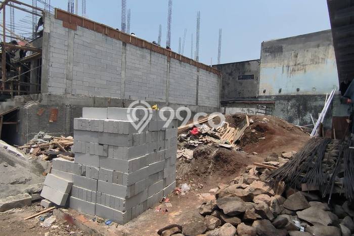 Ruko Dijual di Jakarta Timur LT 87m2 & LB 250m2 Lokasi Terbaik! Ruko Dijual di Jakarta Timur LT 87m2 & LB 250m2 Lokasi Terbaik!