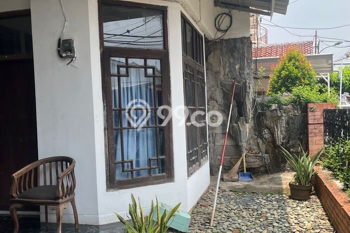 Rumah Luas Asri 3 KT Siap Huni di Pondok Bambu Jakarta Timur Rumah Luas Asri 3 KT Siap Huni di Pondok Bambu Jakarta Timur
