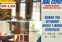 Ready to Use! Luxury House LT 200m2 Desain Elegan di Setiabudi Ready to Use! Luxury House LT 200m2 Desain Elegan di Setiabudi
