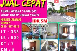 Rumah Elit Modern Tanpa Renovasi di Pondok Bambu Jakarta Timur Rumah Elit Modern Tanpa Renovasi di Pondok Bambu Jakarta Timur