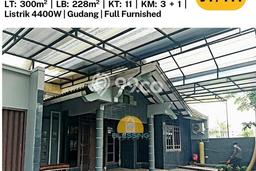 Lokasi strategis! Rumah siap pakai dikontrakkan di Semarang Barat LB 228m2 Lokasi strategis! Rumah siap pakai dikontrakkan di Semarang Barat LB 228m2