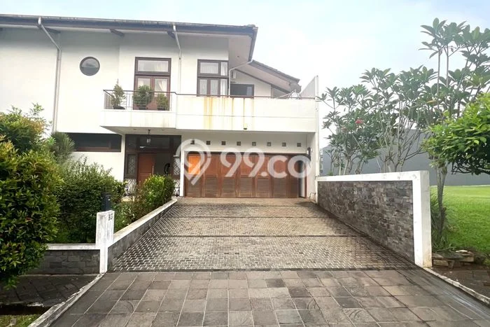 Rumah Elit Modern Tanpa Renovasi di BSD Bukit Golf Tangerang Rumah Elit Modern Tanpa Renovasi di BSD Bukit Golf Tangerang