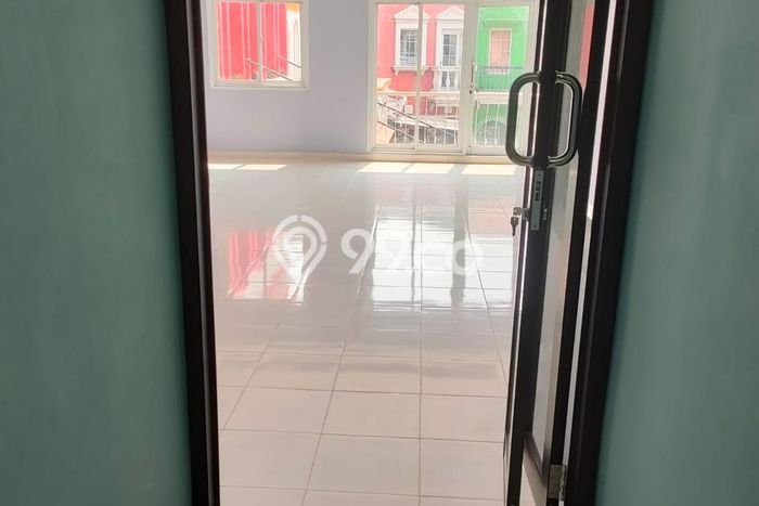 Ruko Dijual di Prime Area Jakarta Timur Luas 122m2 Ruko Dijual di Prime Area Jakarta Timur Luas 122m2
