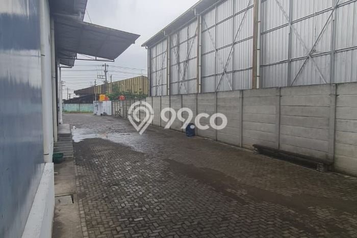 Gudang disewakan di Karanganyar Solo dengan luas bangunan 854m2 Gudang disewakan di Karanganyar Solo dengan luas bangunan 854m2