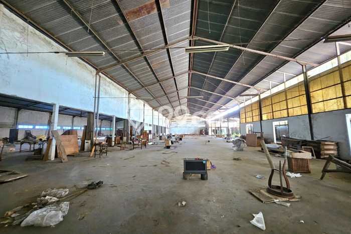 Unit Gudang Dijual di Kartasura Sukoharjo Luas Bangunan 3200m2 Unit Gudang Dijual di Kartasura Sukoharjo Luas Bangunan 3200m2