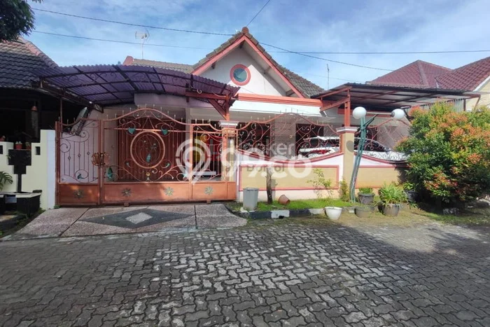 Siap Huni Rumah Mewah 3 Kamar di Banyumanik Dekat ke Mana Pun Siap Huni Rumah Mewah 3 Kamar di Banyumanik Dekat ke Mana Pun