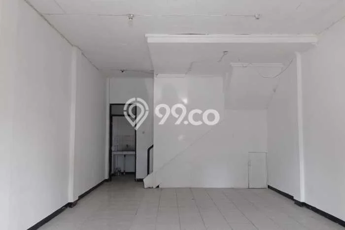 Ruko Komersial Disewakan di Pedurungan Semarang Luas 180m2 Ruko Komersial Disewakan di Pedurungan Semarang Luas 180m2