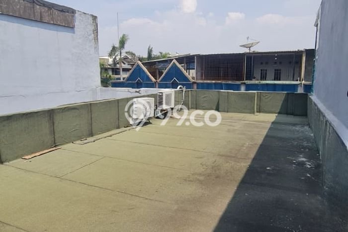 Untuk Dijual! Ruko di Daan Mogot Tangerang LT 67m2 / LB 80m2 Kawasan Strategis Untuk Dijual! Ruko di Daan Mogot Tangerang LT 67m2 / LB 80m2 Kawasan Strategis