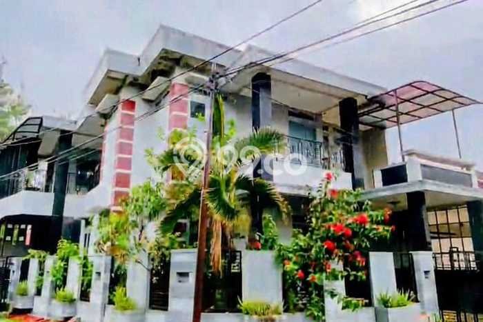 Jual Rumah Strategis Bagus Punya 4 KT di Arcamanik Bandung SHM Jual Rumah Strategis Bagus Punya 4 KT di Arcamanik Bandung SHM