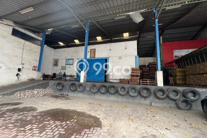 Gudang Dijual di Tangerang LT 2716m2 & LB 1900m2 Lokasi Terbaik! Gudang Dijual di Tangerang LT 2716m2 & LB 1900m2 Lokasi Terbaik!