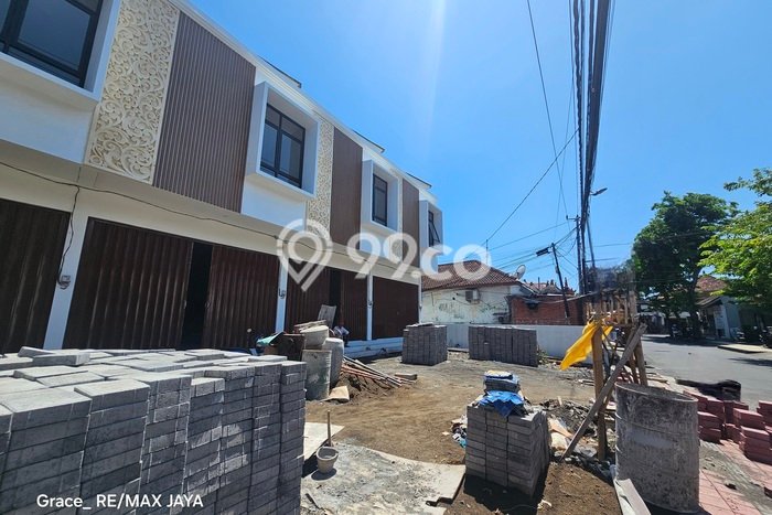 Unit Ruko Dijual di Kuta Badung Luas Bangunan 140m2 Unit Ruko Dijual di Kuta Badung Luas Bangunan 140m2
