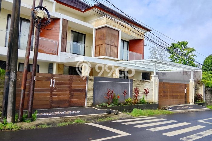 Ready to Use! Luxury House LT 450m2 Desain Elegan di Pemecutan Kaja Ready to Use! Luxury House LT 450m2 Desain Elegan di Pemecutan Kaja