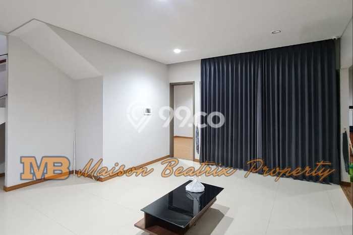 Disewakan! Rumah 5 Kamar Tidur &
4 Kamar Mandi di BSD, Tangerang Disewakan! Rumah 5 Kamar Tidur &
4 Kamar Mandi di BSD, Tangerang