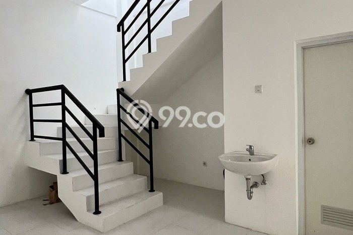 Dijual! Ruko di Manyar Surabaya LT 160m2 / LB 96m2 Kawasan Strategis Dijual! Ruko di Manyar Surabaya LT 160m2 / LB 96m2 Kawasan Strategis