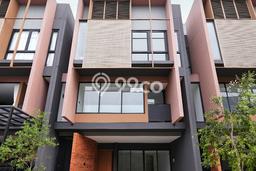 Dijual Rumah Mewah Exclusive di Cilandak, Jakarta Selatan Dijual Rumah Mewah Exclusive di Cilandak, Jakarta Selatan