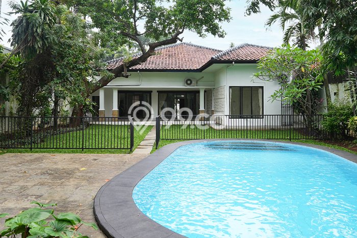 Rumah Bagus Disewakan di Kemang, Jakarta Selatan LT 850m2, LB 400m2 Rumah Bagus Disewakan di Kemang, Jakarta Selatan LT 850m2, LB 400m2