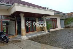 Rumah Kondisi Baik Disewakan di Cipete, Jakarta Selatan LT 916m2, LB 356m2 Rumah Kondisi Baik Disewakan di Cipete, Jakarta Selatan LT 916m2, LB 356m2