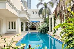 Rumah Luxury Modern Siap Huni di Mega Kuningan Jakarta Selatan Rumah Luxury Modern Siap Huni di Mega Kuningan Jakarta Selatan