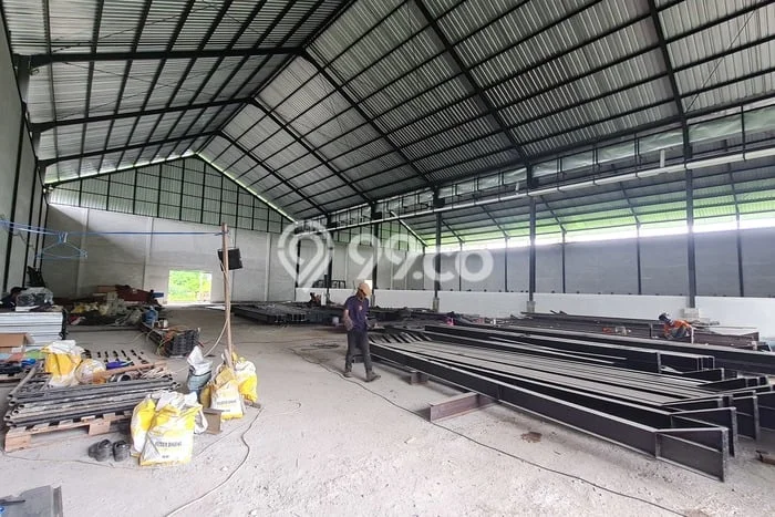 Disewakan Gudang di Gianyar Gianyar LT 3000m2, LB 1296m2 Disewakan Gudang di Gianyar Gianyar LT 3000m2, LB 1296m2