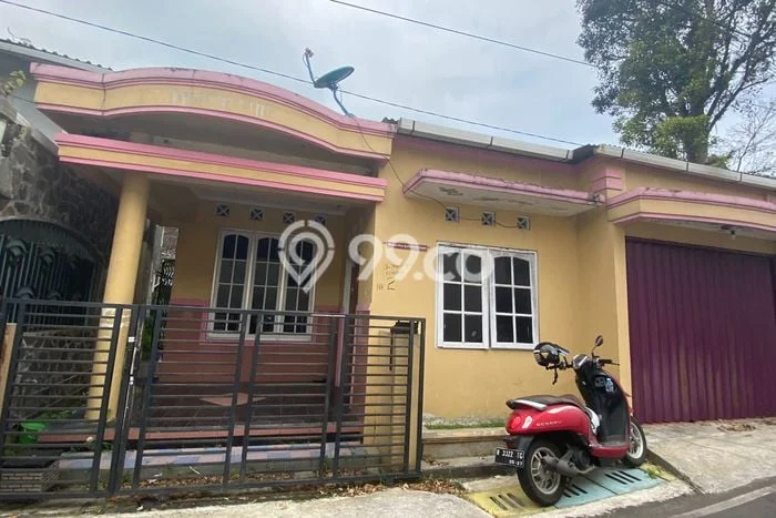 Dijual Rumah 3 Kamar Lokasi Ideal Bagus dan Strategis di Tingkir Dijual Rumah 3 Kamar Lokasi Ideal Bagus dan Strategis di Tingkir