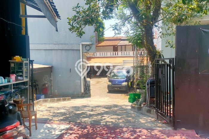 Rumah Eksklusif Siap Huni LT 1397m2 di Candisari, Semarang Rumah Eksklusif Siap Huni LT 1397m2 di Candisari, Semarang