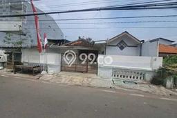 Rumah Minimalis di Gayamsari, Semarang, Luas 200m² Bangunan 180m² Rumah Minimalis di Gayamsari, Semarang, Luas 200m² Bangunan 180m²
