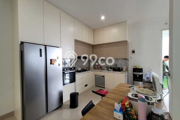 For Sale! Premium House LT 200m2 Desain Elegan di BSB City For Sale! Premium House LT 200m2 Desain Elegan di BSB City