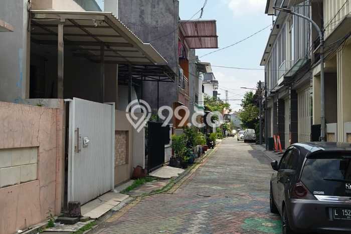 Rumah Modern Cantik 7 Kamar Bisa Langsung Pindah di Mulyorejo Rumah Modern Cantik 7 Kamar Bisa Langsung Pindah di Mulyorejo