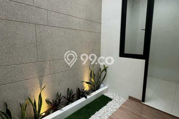 Dijual Hunian Rumah Terawat 3 Kamar di Mulyosari, Surabaya Dijual Hunian Rumah Terawat 3 Kamar di Mulyosari, Surabaya