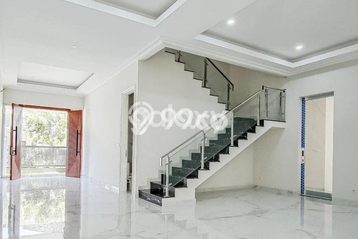 Hot Offer Hunian Mewah Ideal dan Luas di Mulyorejo, Surabaya Hot Offer Hunian Mewah Ideal dan Luas di Mulyorejo, Surabaya