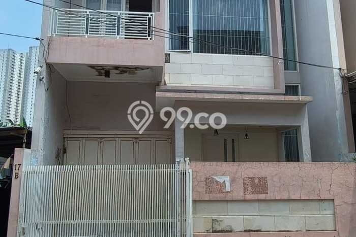 Rumah Modern Cantik 7 Kamar Bisa Langsung Pindah di Mulyorejo Rumah Modern Cantik 7 Kamar Bisa Langsung Pindah di Mulyorejo