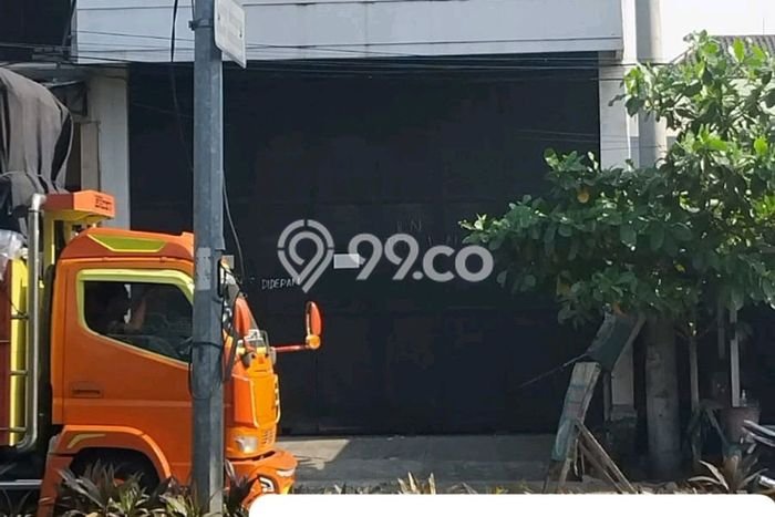 Ruko For Rent di , Luas 216m2m², Lokasi Strategis, Siap Bisnis Ruko For Rent di , Luas 216m2m², Lokasi Strategis, Siap Bisnis