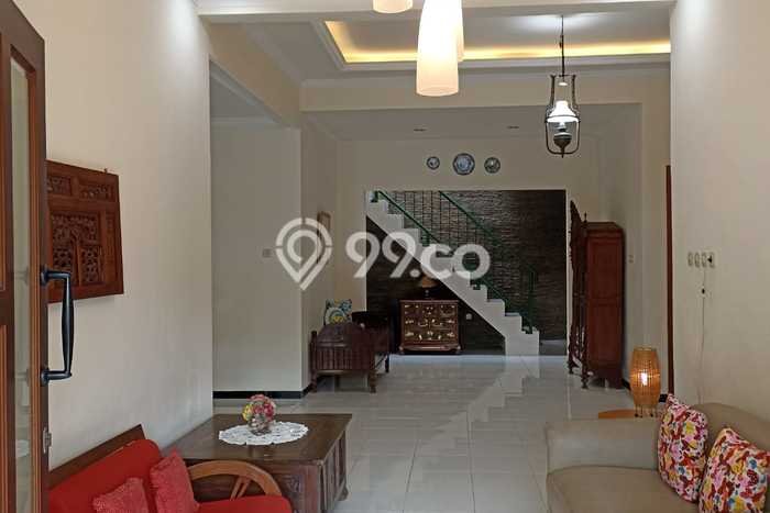 Rumah Modern 2 Kamar LT 150m2 di Wadungasri Rumah Modern 2 Kamar LT 150m2 di Wadungasri