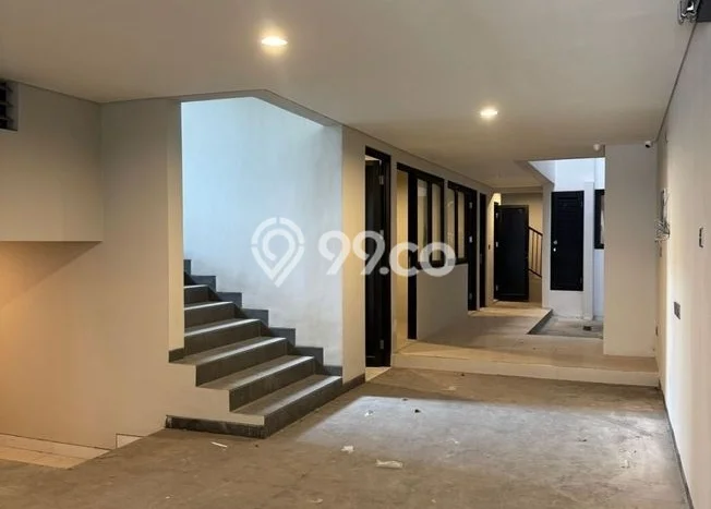 Jual Rumah Luas Megah Dengan View Cantik di Pakuwon City, Surabaya Jual Rumah Luas Megah Dengan View Cantik di Pakuwon City, Surabaya