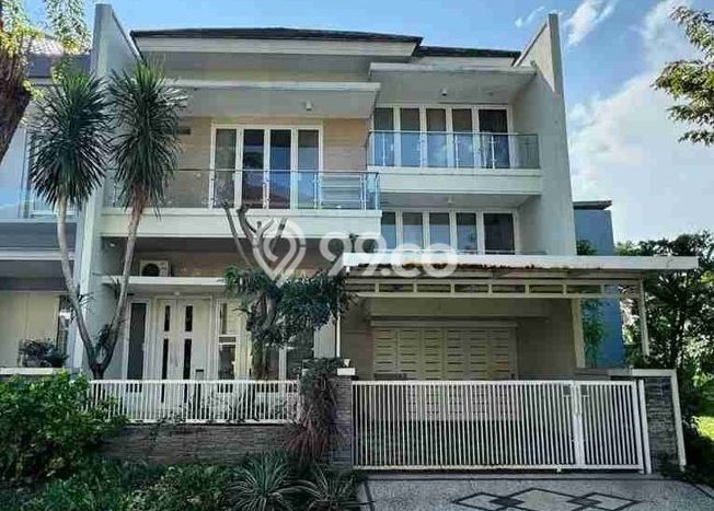 Hunian Mewah LB 280m2 Siap Huni Desain Elegan di Pakuwon City, Surabaya Hunian Mewah LB 280m2 Siap Huni Desain Elegan di Pakuwon City, Surabaya