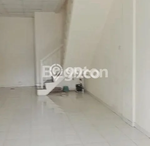 Ruko Disewakan di Area Ramai Semarang Utara, Semarang Ruko Disewakan di Area Ramai Semarang Utara, Semarang