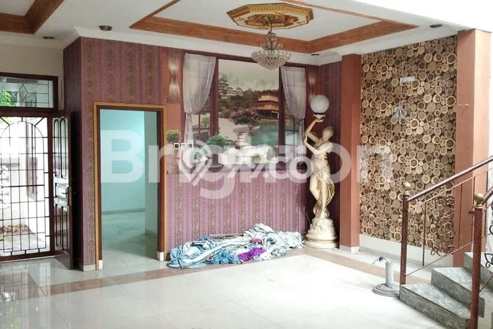 Disewakan Rumah Harga Terjangkau di Bukit Sari Semarang dengan 4 Kamar Tidur Disewakan Rumah Harga Terjangkau di Bukit Sari Semarang dengan 4 Kamar Tidur