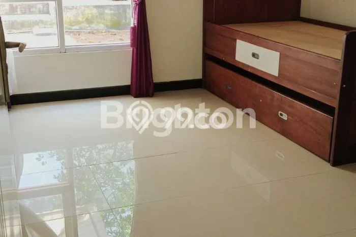 Rumah Bagus Siap Pakai Di Manyaran Luas 180m2 Aman Rumah Bagus Siap Pakai Di Manyaran Luas 180m2 Aman