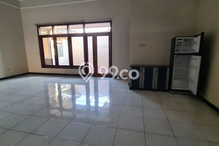Lokasi terbaik! Rumah siap huni disewakan di Gajah Mungkur LB 200m2 Lokasi terbaik! Rumah siap huni disewakan di Gajah Mungkur LB 200m2