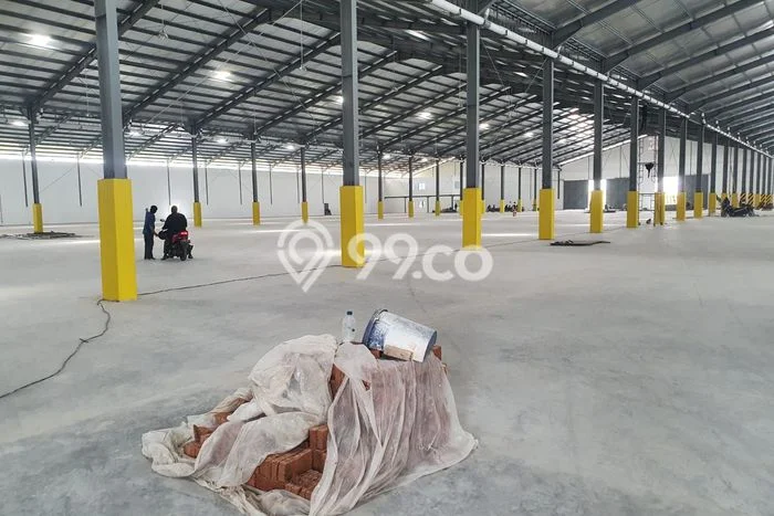 Disewakan Gudang di Semarang Barat Semarang LT 13000m2, LB 10300m2 Disewakan Gudang di Semarang Barat Semarang LT 13000m2, LB 10300m2