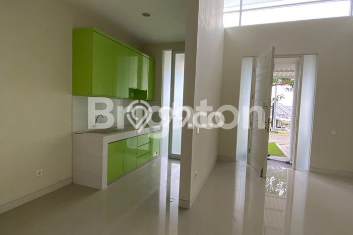 Rumah di Sambiroto, 3 KT, Akses Mudah Pusat Kota, Luas 144m2m² LB 100m2m² Rumah di Sambiroto, 3 KT, Akses Mudah Pusat Kota, Luas 144m2m² LB 100m2m²