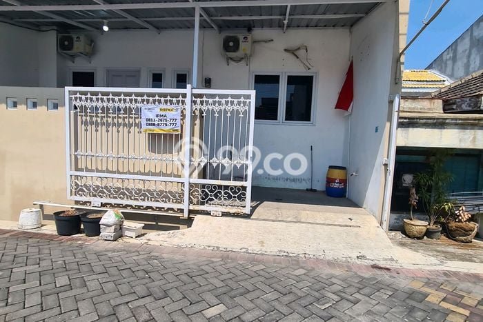 Disewakan! Rumah 4 Kamar Tidur &
2 Kamar Mandi di Tanah Mas, Semarang Disewakan! Rumah 4 Kamar Tidur &
2 Kamar Mandi di Tanah Mas, Semarang