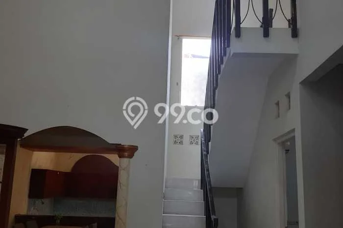 Disewakan! Rumah 3 Kamar Tidur &
2 Kamar Mandi di Kedungmundu, Semarang Disewakan! Rumah 3 Kamar Tidur &
2 Kamar Mandi di Kedungmundu, Semarang