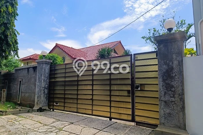 Lokasi strategis! Rumah siap pakai dikontrakkan di Gajah Mungkur LB 400m2 Lokasi strategis! Rumah siap pakai dikontrakkan di Gajah Mungkur LB 400m2