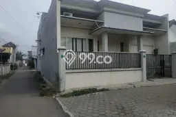 Jual Rumah Favorit Siap Huni LB 280m2 di Jombang, Jombang Jual Rumah Favorit Siap Huni LB 280m2 di Jombang, Jombang