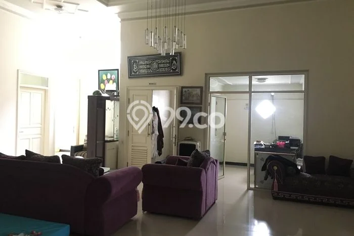 Jual Rumah Favorit Siap Huni LB 280m2 di Jombang, Jombang Jual Rumah Favorit Siap Huni LB 280m2 di Jombang, Jombang