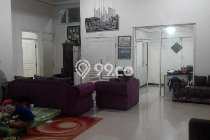 Jual Rumah Favorit Siap Huni LB 280m2 di Jombang, Jombang Jual Rumah Favorit Siap Huni LB 280m2 di Jombang, Jombang